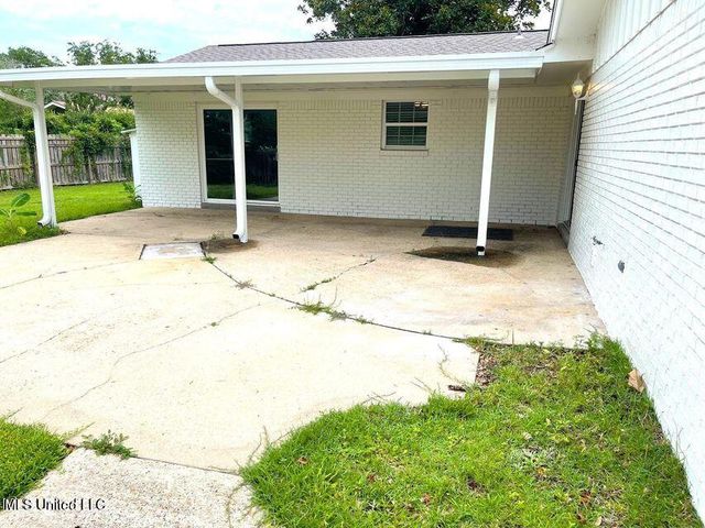 7 Villa Cove Drive, Gulfport, MS 39507