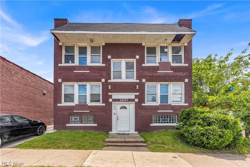 4657 Warner Road 3, Garfield Heights, OH 44125