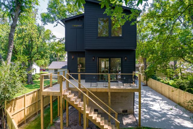 807B Morrow Rd, Nashville, TN 37209