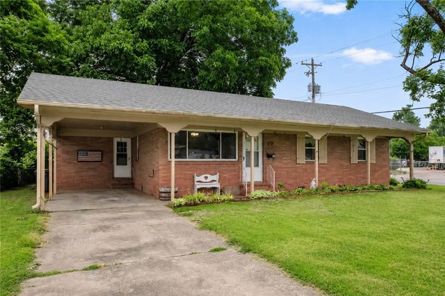 1015 Porter Avenue, Springdale, AR 72764