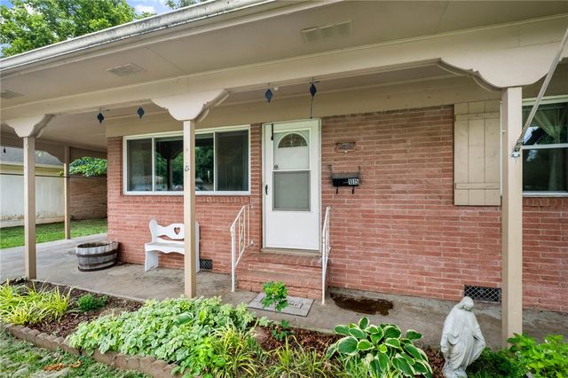 1015 Porter Avenue, Springdale, AR 72764
