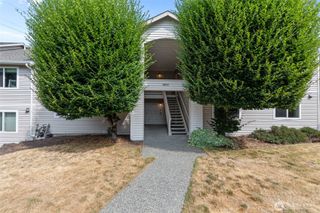 8833 1st Street NE #J204, Lake Stevens, WA 98258