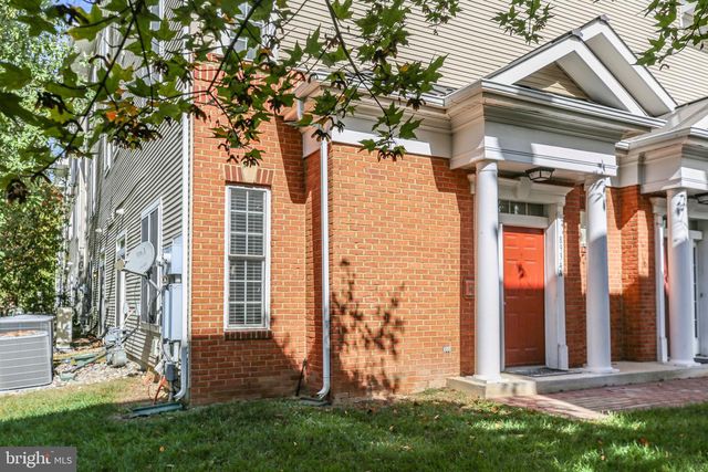 8934 MILFORD HAVEN CT #34A, Lorton, VA 22079