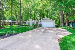 5920 Mills Creek Lane, North Ridgeville, OH 44039