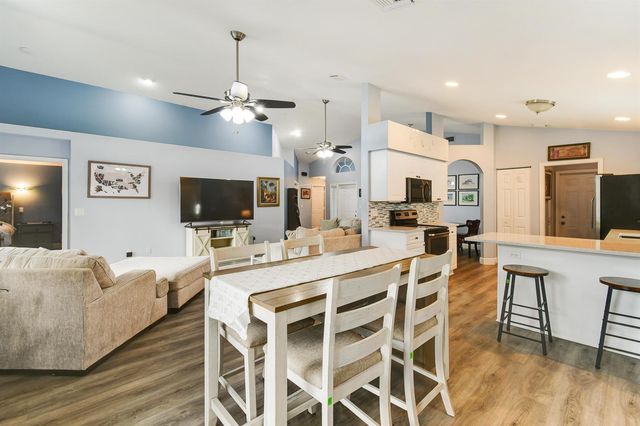 1644 Oak Berry Circle, Wellington, FL 33414