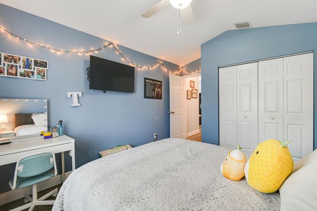 1644 Oak Berry Circle, Wellington, FL 33414