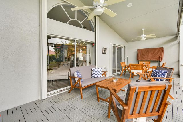1644 Oak Berry Circle, Wellington, FL 33414
