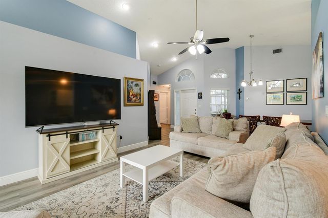 1644 Oak Berry Circle, Wellington, FL 33414