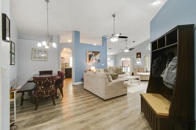 1644 Oak Berry Circle, Wellington, FL 33414