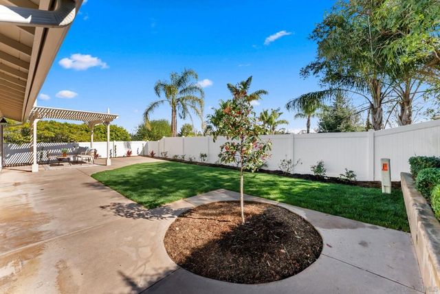 5219 Gaylord Dr, San Diego, CA 92117