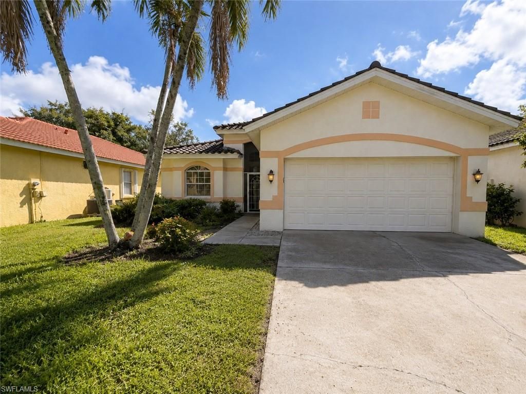 11330 Lakeland CIR, FORT MYERS, FL 33913 — exterior