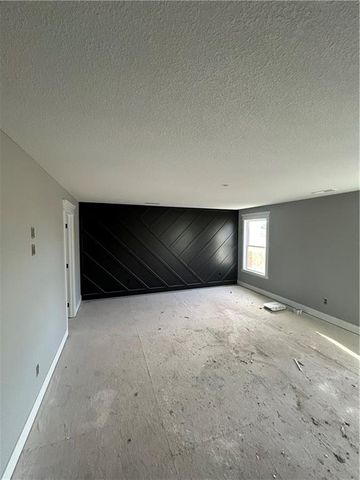 7901 Hoot Owl Street, Blue Springs, MO 64014