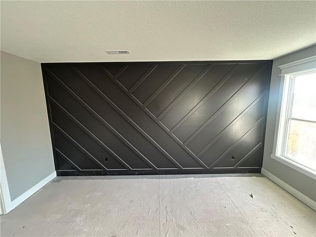 7901 Hoot Owl Street, Blue Springs, MO 64014