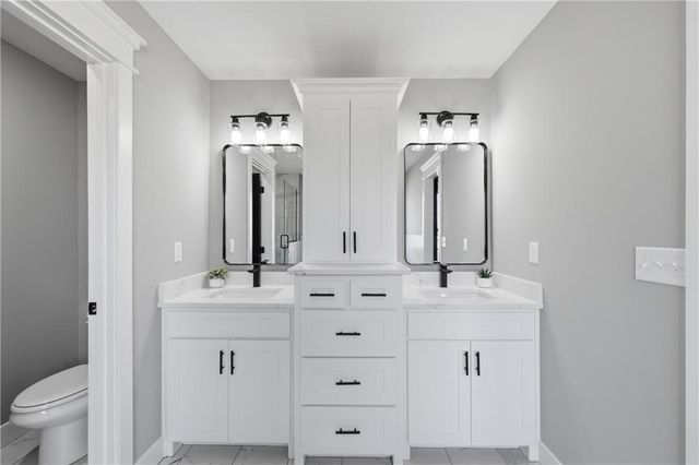 7901 Hoot Owl Street, Blue Springs, MO 64014