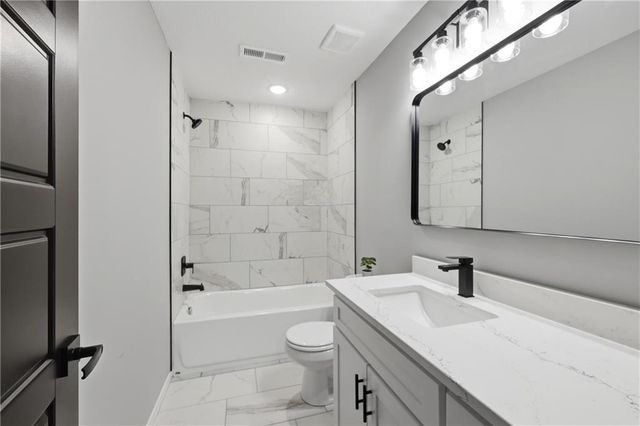 7901 Hoot Owl Street, Blue Springs, MO 64014