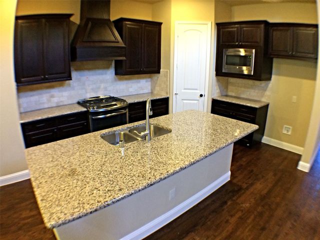 4440 Illinwek Drive, Carrollton, TX 75010