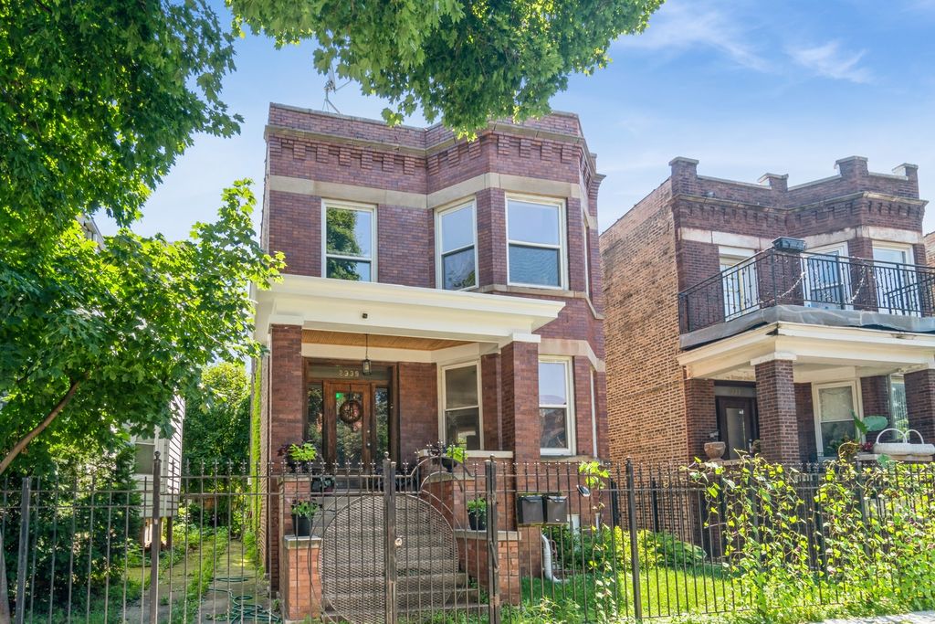 2339 N Springfield Avenue 1, Chicago, IL 60647