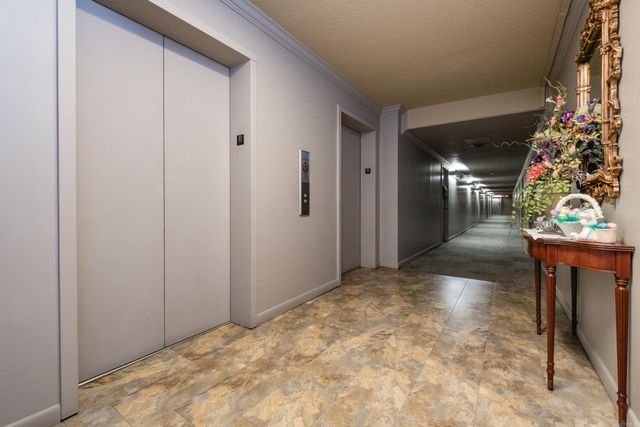 700 E 9th 11J, Little Rock, AR 72202