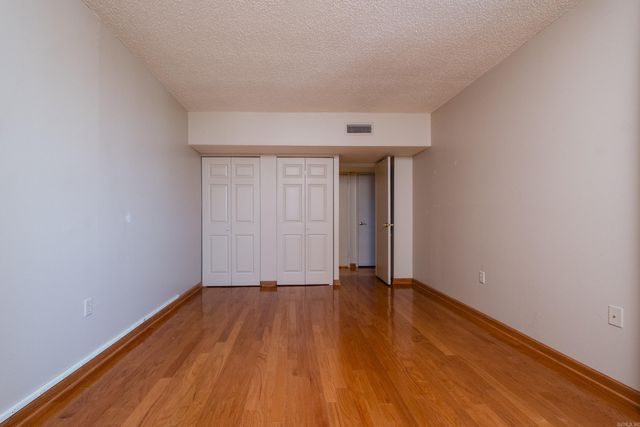 700 E 9th 11J, Little Rock, AR 72202