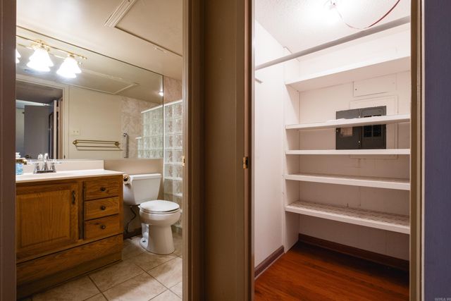 700 E 9th 11J, Little Rock, AR 72202