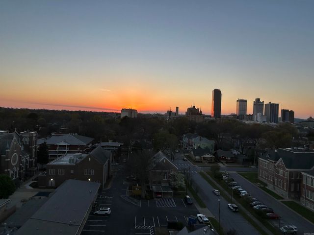 700 E 9th 11J, Little Rock, AR 72202