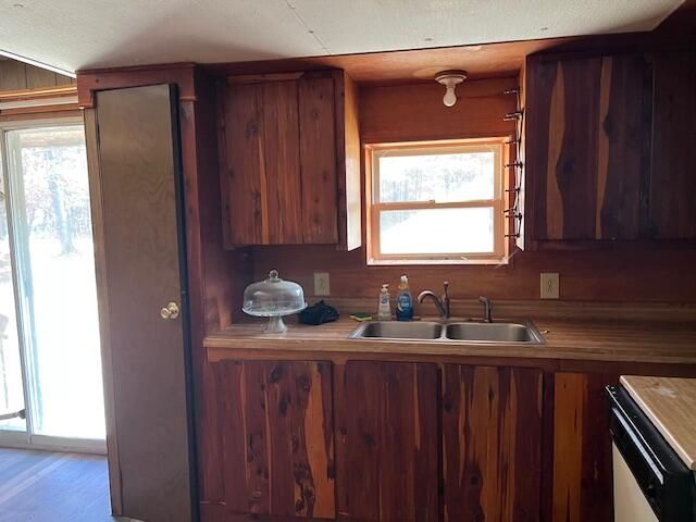 8799 Garbow Road, Howard City, MI 49329