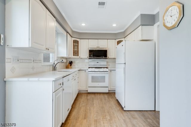 2781 Spruce St, Union Twp., NJ 07083