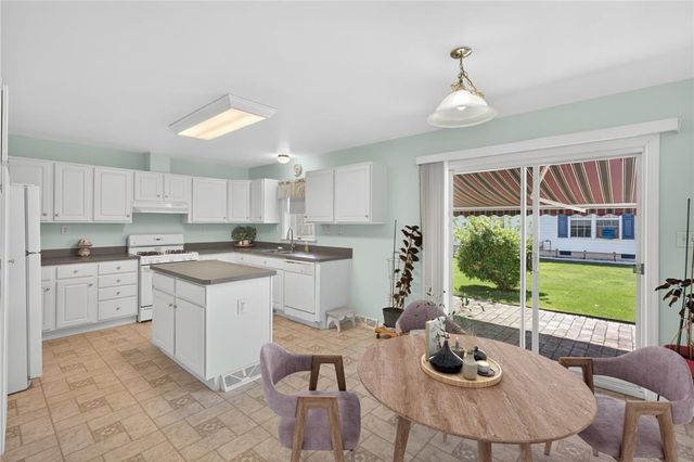 698 San Simeon Place, Forks Twp, PA 18040