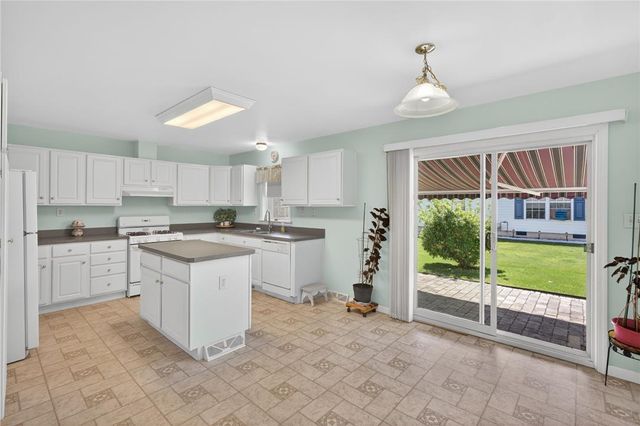 698 San Simeon Place, Forks Twp, PA 18040