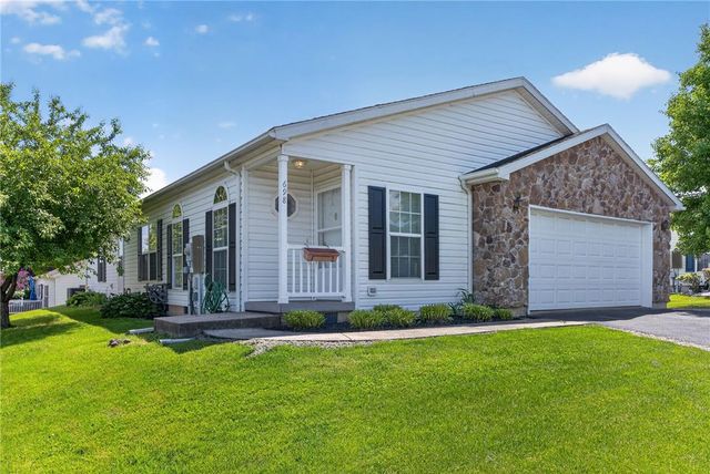 698 San Simeon Place, Forks Twp, PA 18040