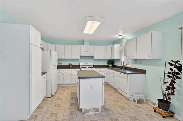 698 San Simeon Place, Forks Twp, PA 18040