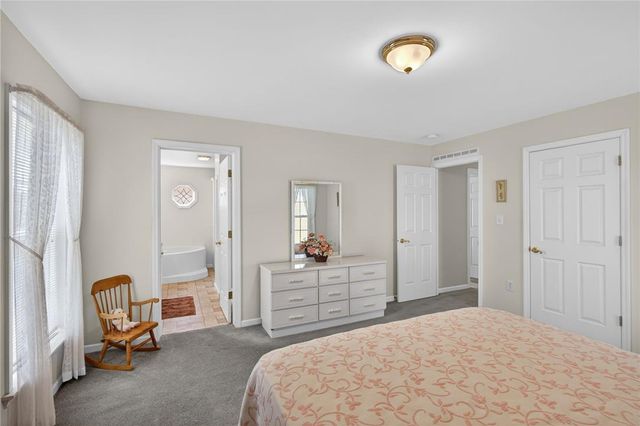 698 San Simeon Place, Forks Twp, PA 18040