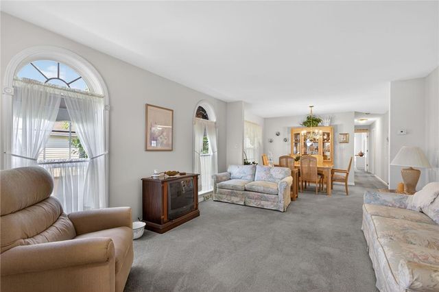 698 San Simeon Place, Forks Twp, PA 18040