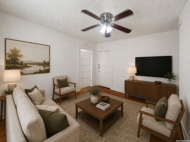 827 Steves Ave Apt 4, San Antonio, TX 78210