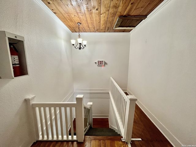 827 Steves Ave Apt 4, San Antonio, TX 78210