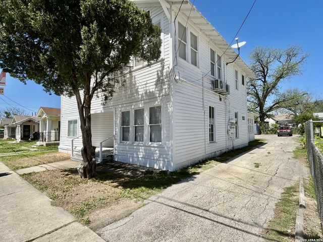 827 Steves Ave Apt 4, San Antonio, TX 78210