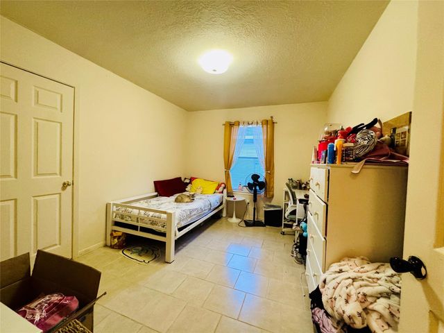 19342 Otter Trail Court, Katy, TX 77449