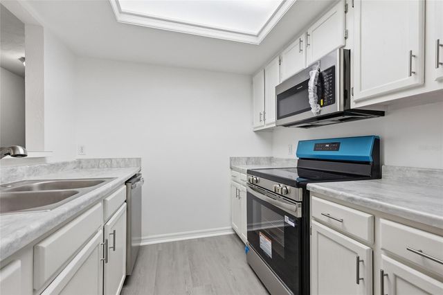 852 SW 58TH TERRACE, Gainesville, FL 32607