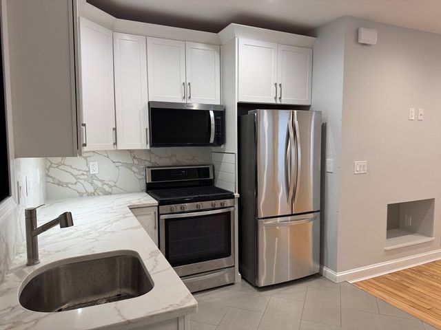 18 Reed Street 1, Arlington, MA 02476