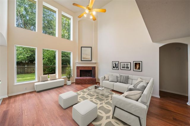 10 Orchid Grove Place, The Woodlands, TX 77385