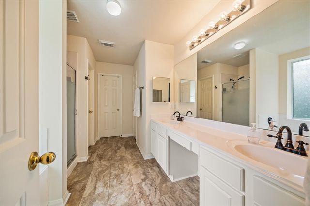 10 Orchid Grove Place, The Woodlands, TX 77385
