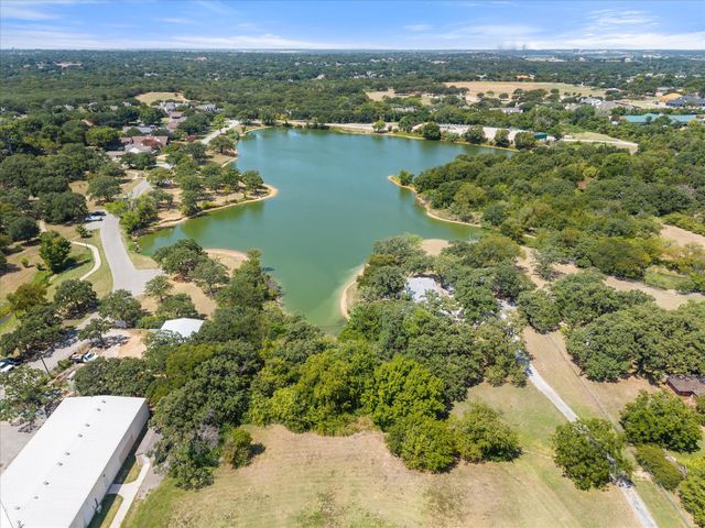 2915 Clover Lane, Dalworthington Gardens, TX 76015
