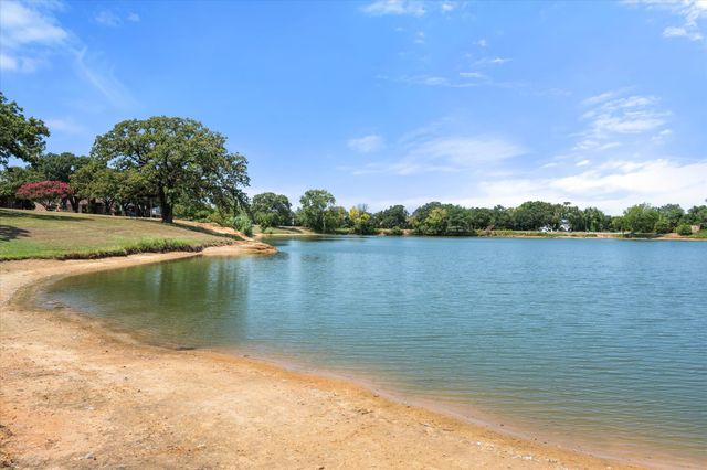 2915 Clover Lane, Dalworthington Gardens, TX 76015