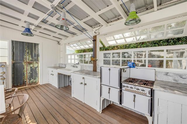 506 YUPON AVENUE, New Smyrna Beach, FL 32169