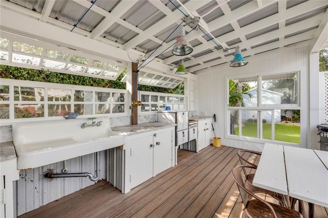 506 YUPON AVENUE, New Smyrna Beach, FL 32169