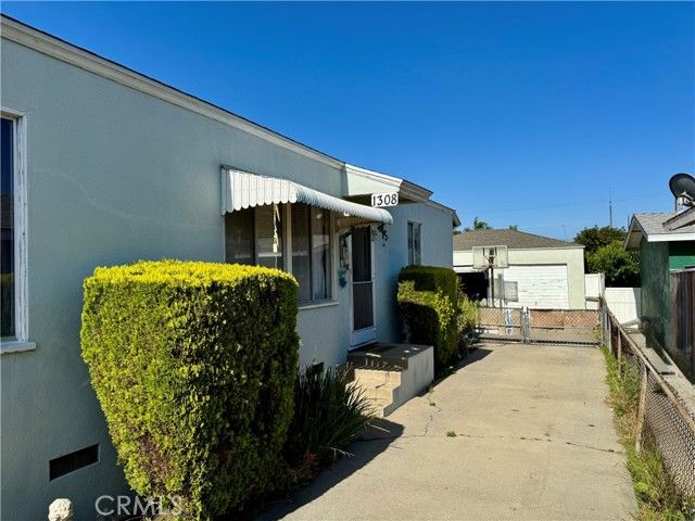 1306 Gulf Avenue, Wilmington (los Angeles), CA 90744