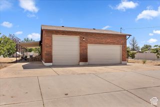 626 W 800 ST, Clinton, UT 84015