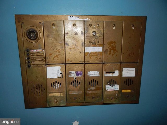 605 UPLAND RD, Pikesville, MD 21208