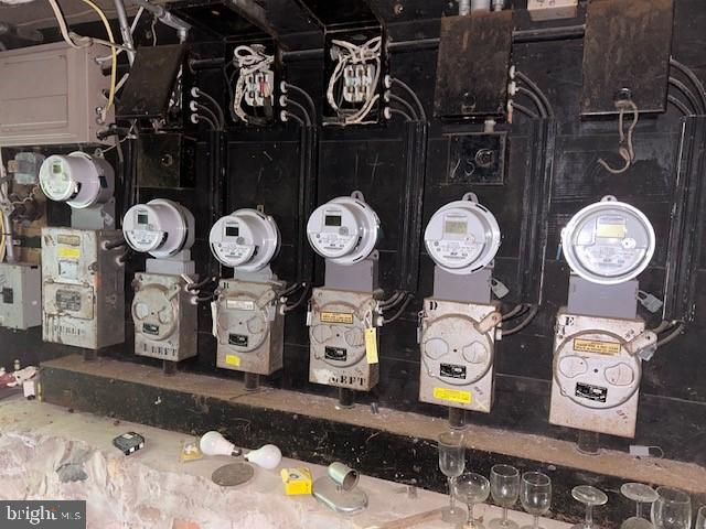 605 UPLAND RD, Pikesville, MD 21208