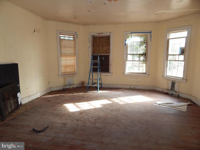 605 UPLAND RD, Pikesville, MD 21208